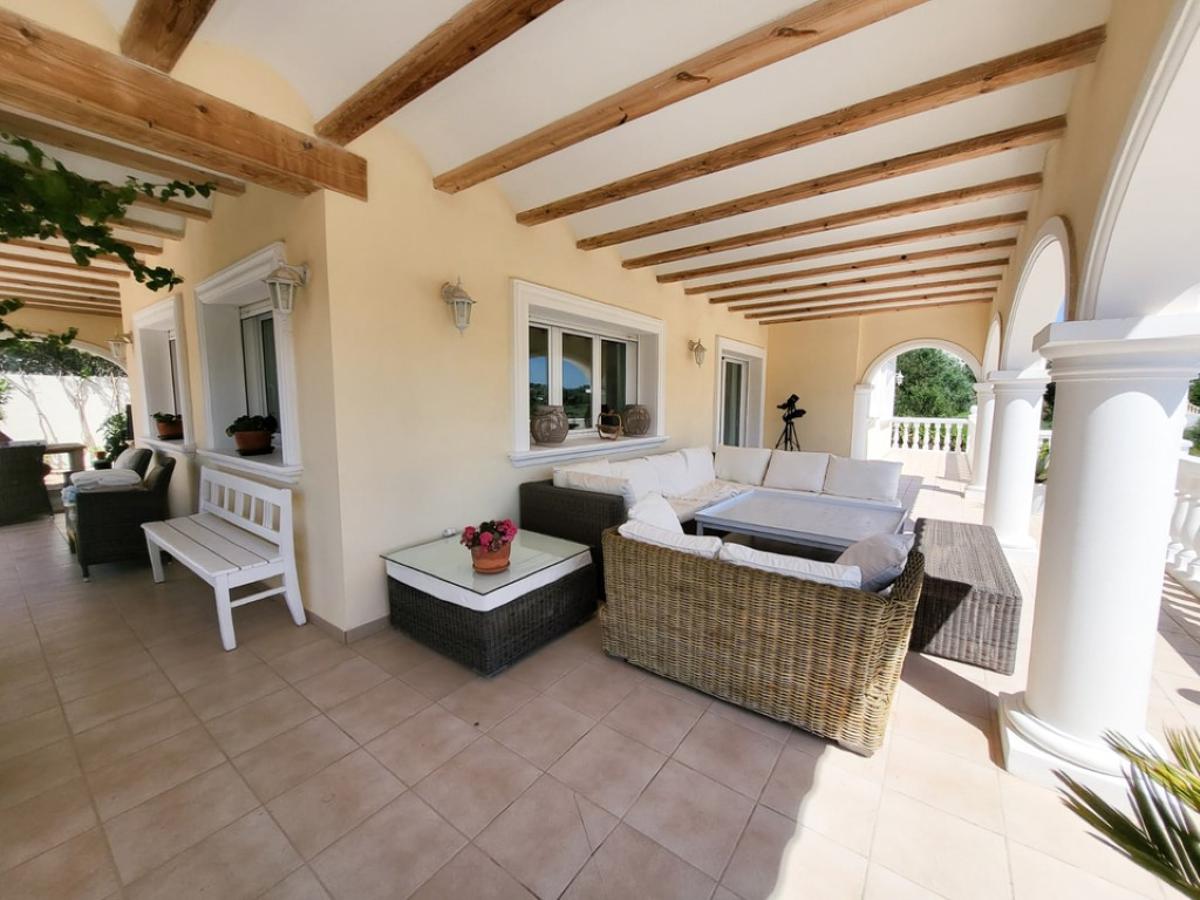 Villa in Moraira, Alicante, Spain 4 bedrooms, 287 sq.m. No. 80347
