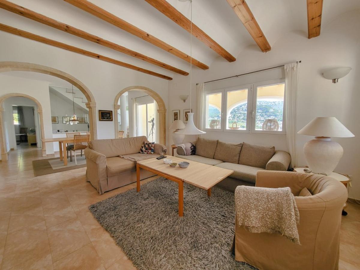 Villa in Moraira, Alicante, Spain 4 bedrooms, 287 sq.m. No. 80347