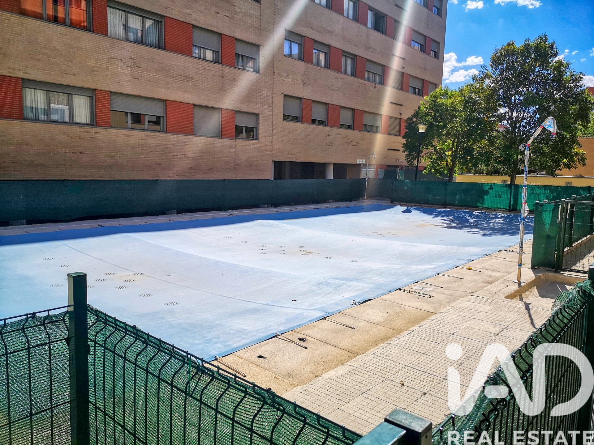 Garage in Alcobendas, Madrid, Spanien 12.7 m2 Nr. 184815