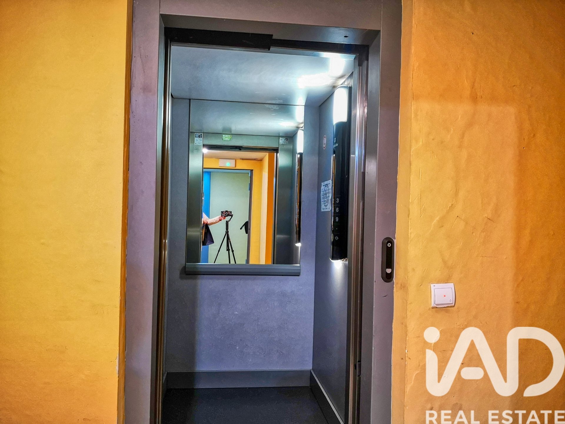 Garage in Alcobendas, Madrid, Spanien 12.7 m2 Nr. 184815