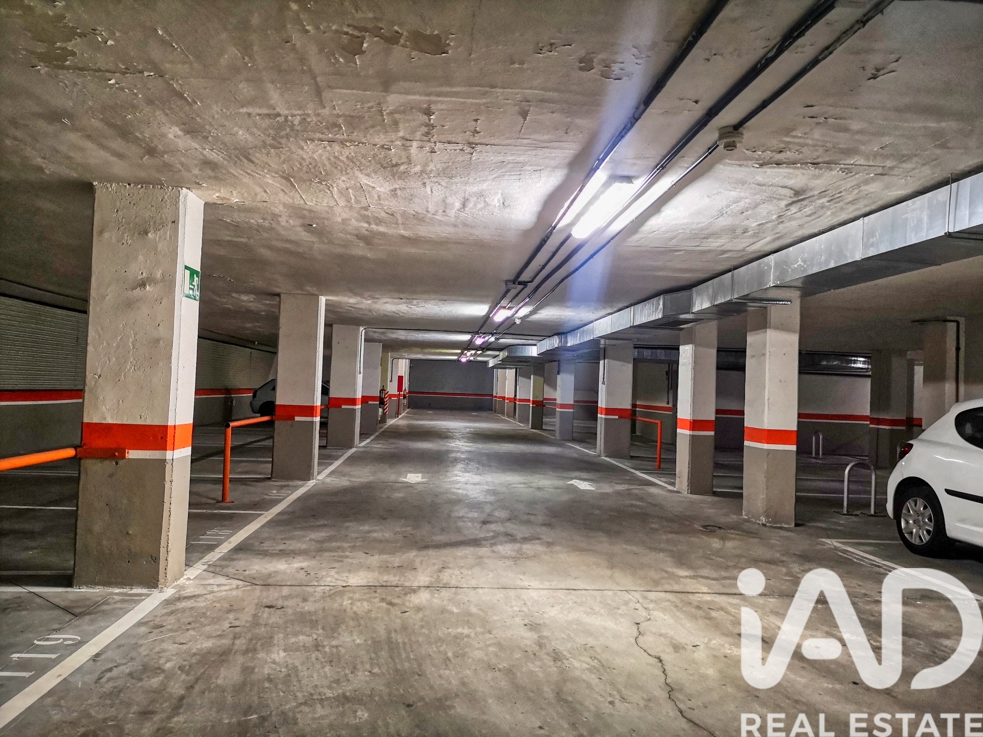 Garage in Alcobendas, Madrid, Spanien 12.7 m2 Nr. 184815