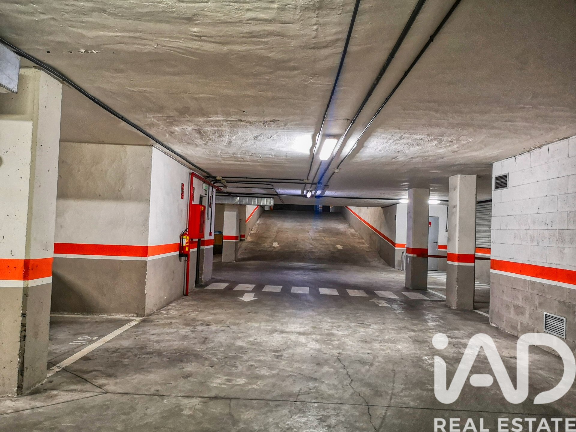 Garage in Alcobendas, Madrid, Spanien 12.7 m2 Nr. 184815