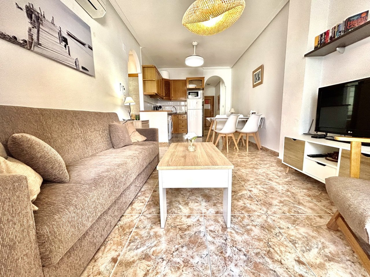 Apartment in Cabo Roig, Alicante, Spain 2 bedrooms, 83 sq.m. No. 196806