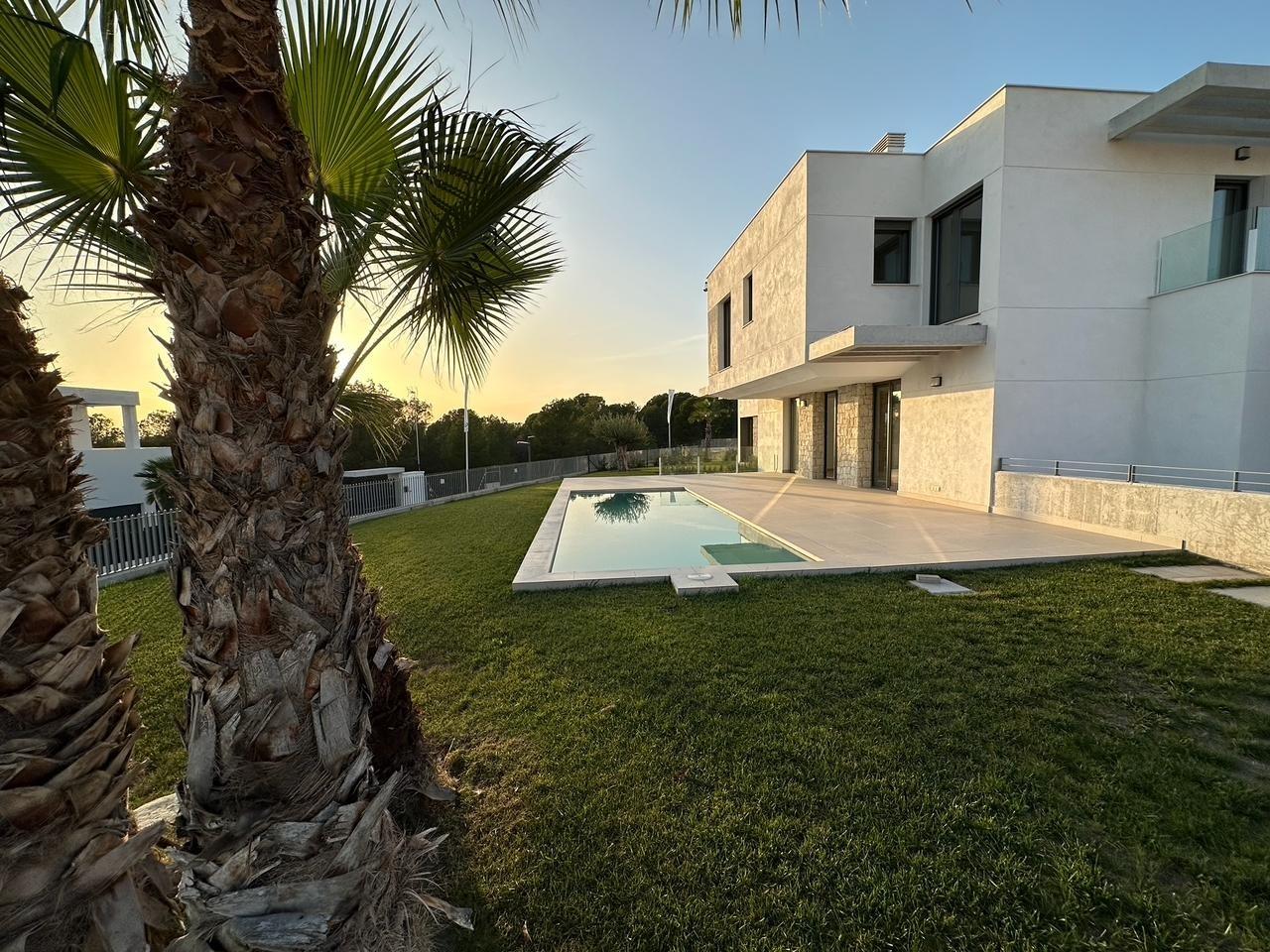Huvila Finestrat, Alicante, Espanja 4 makuuhuonetta, 244 m2 No. 165526
