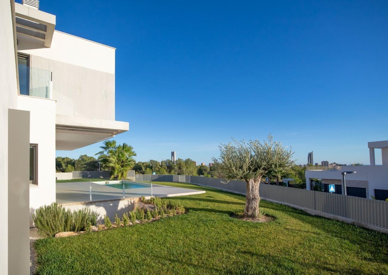 Huvila Finestrat, Alicante, Espanja 4 makuuhuonetta, 244 m2 No. 165526