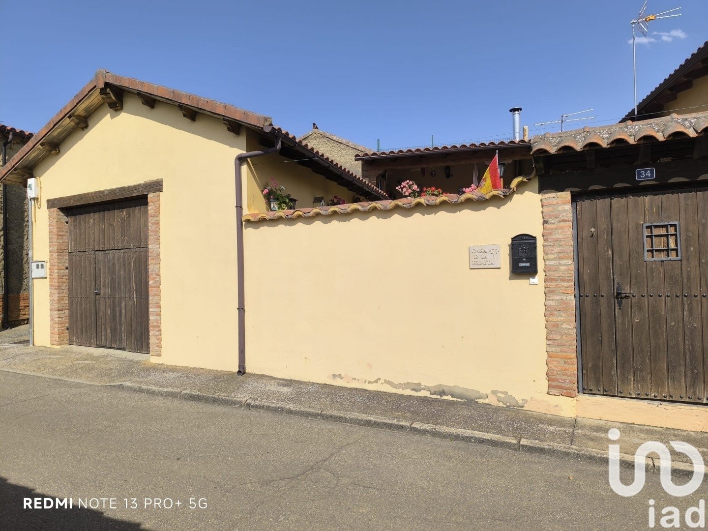 Casa a Santas Martas, Leon, Spagna 3 camere da letto, 214 mq. N° 153335
