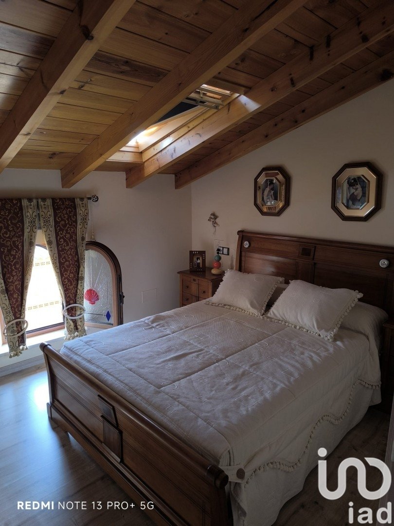 Casa a Santas Martas, Leon, Spagna 3 camere da letto, 214 mq. N° 153335