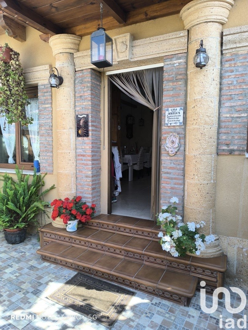Casa a Santas Martas, Leon, Spagna 3 camere da letto, 214 mq. N° 153335