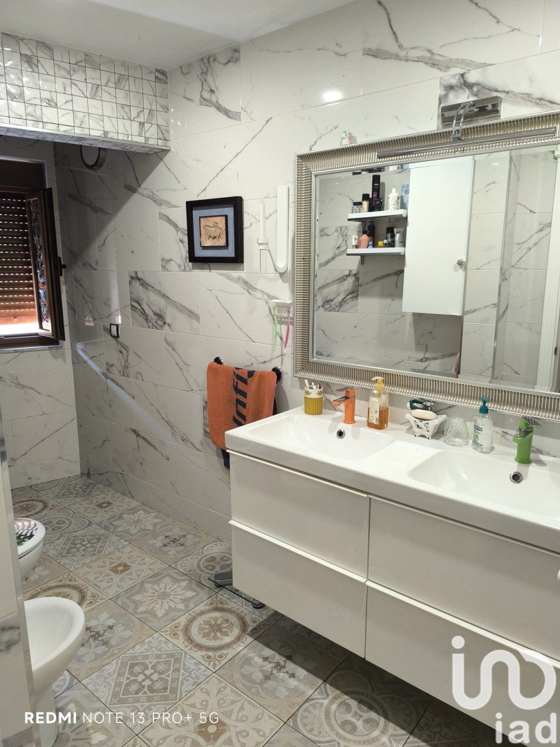 Casa a Santas Martas, Leon, Spagna 3 camere da letto, 214 mq. N° 153335