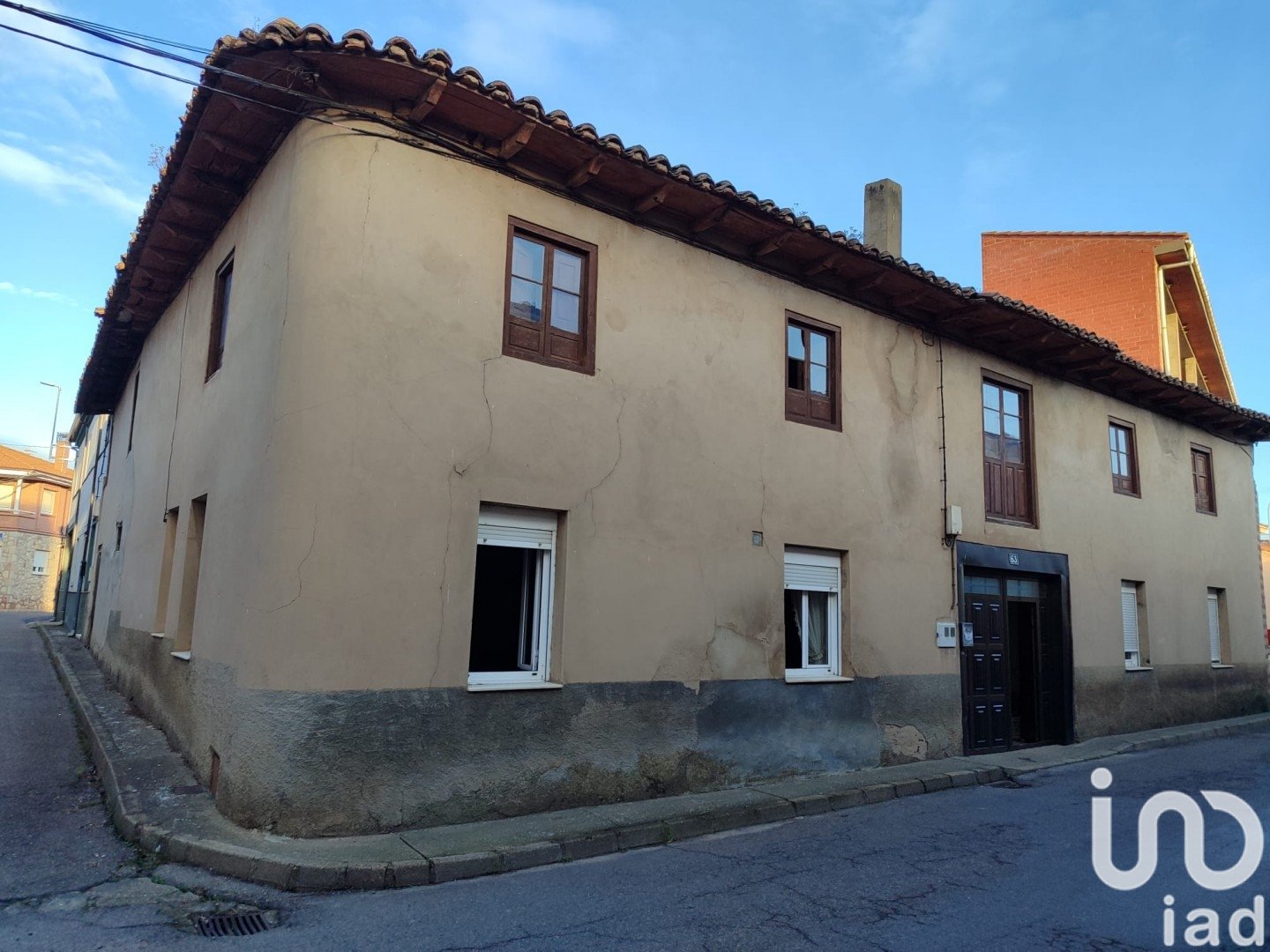 Māja Leon, Spānijā 6 istabas, 594 m2 Nr. 186086
