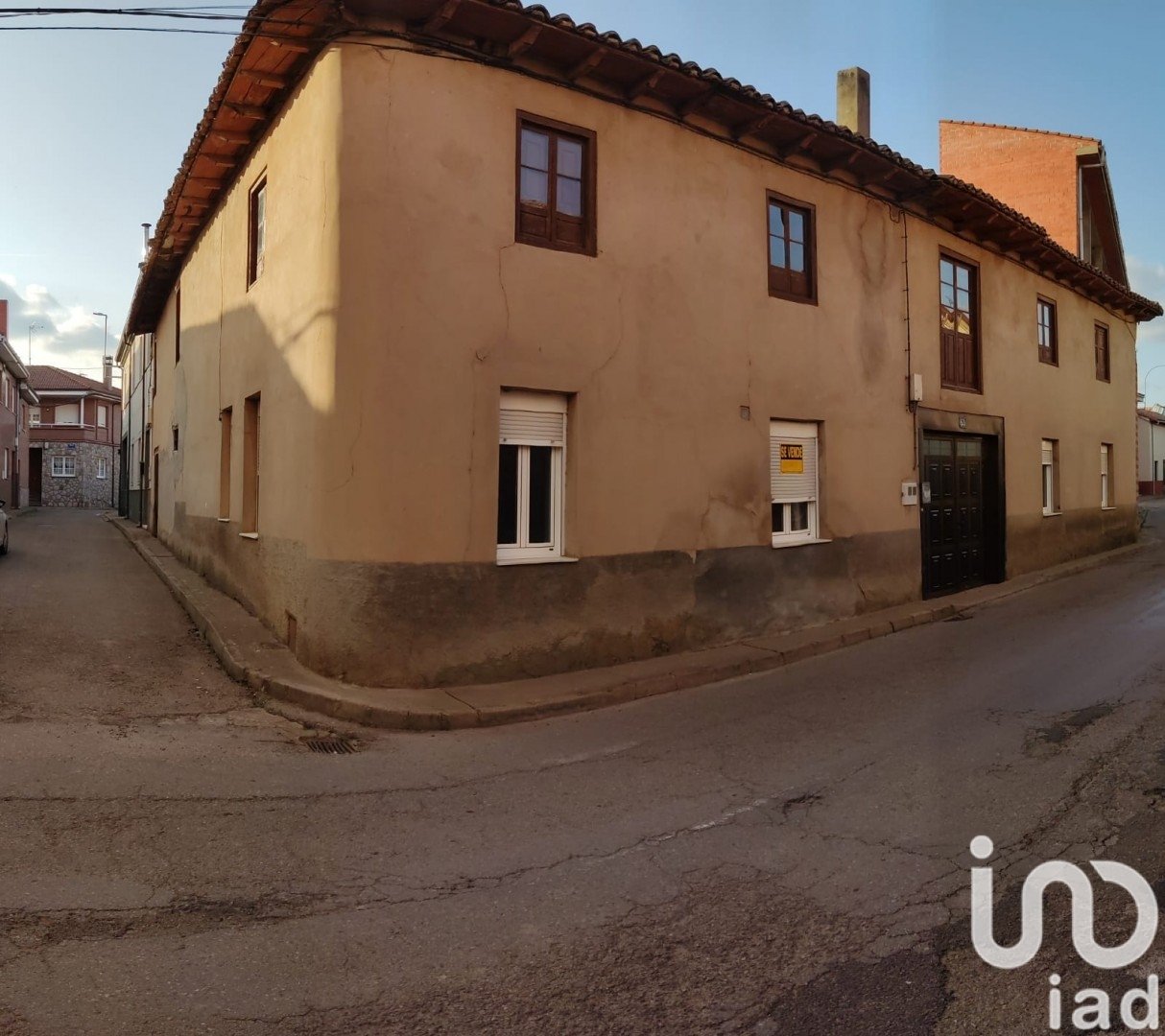 Māja Leon, Spānijā 6 istabas, 594 m2 Nr. 186086