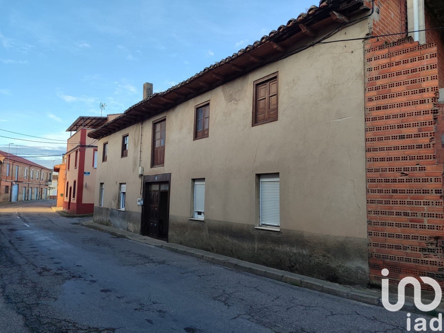 Māja Leon, Spānijā 6 istabas, 594 m2 Nr. 186086