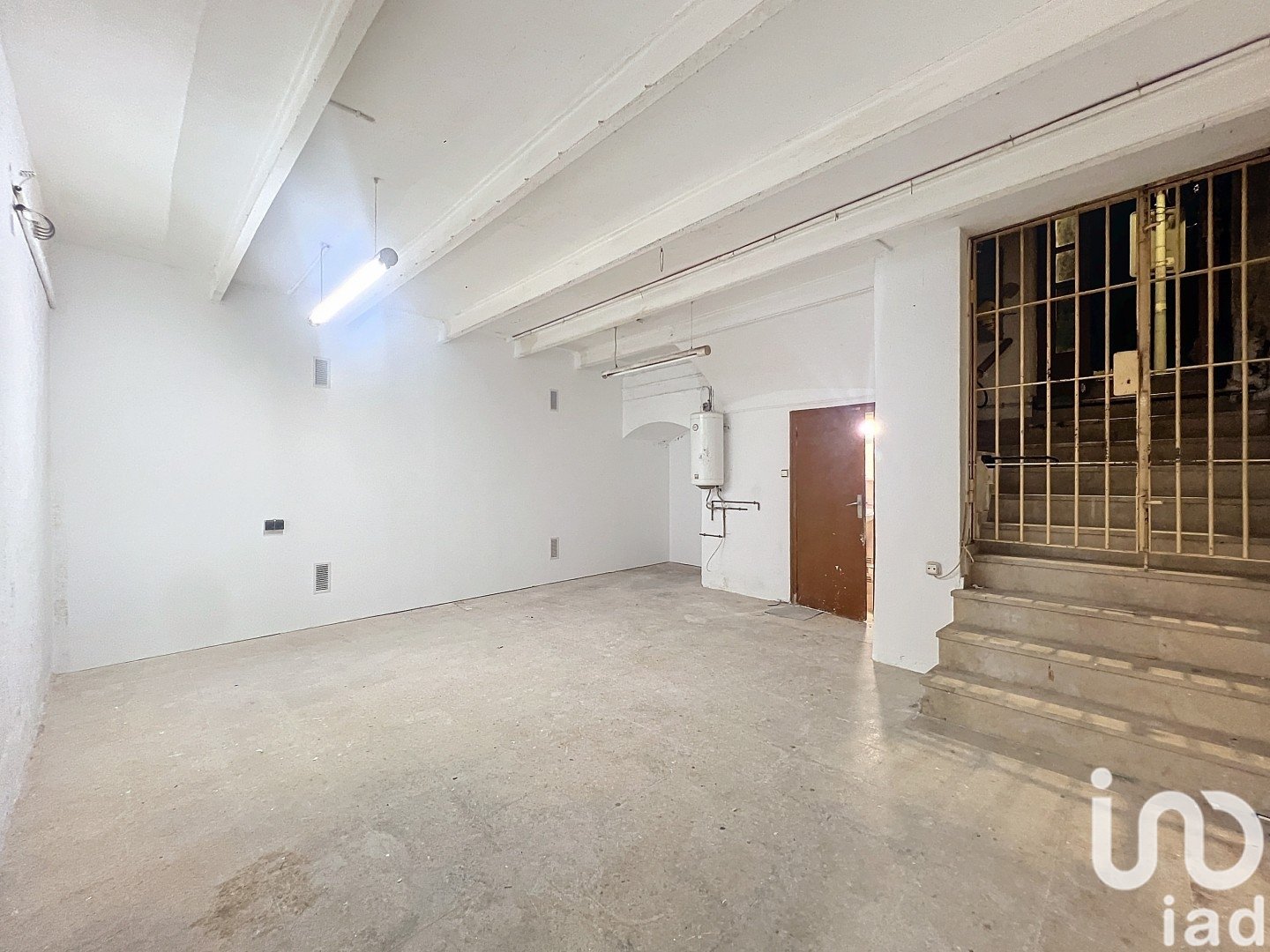 Propiedad comercial en El Masnou, Barcelona, España 3 dormitorios, 70 m2 No. 186084