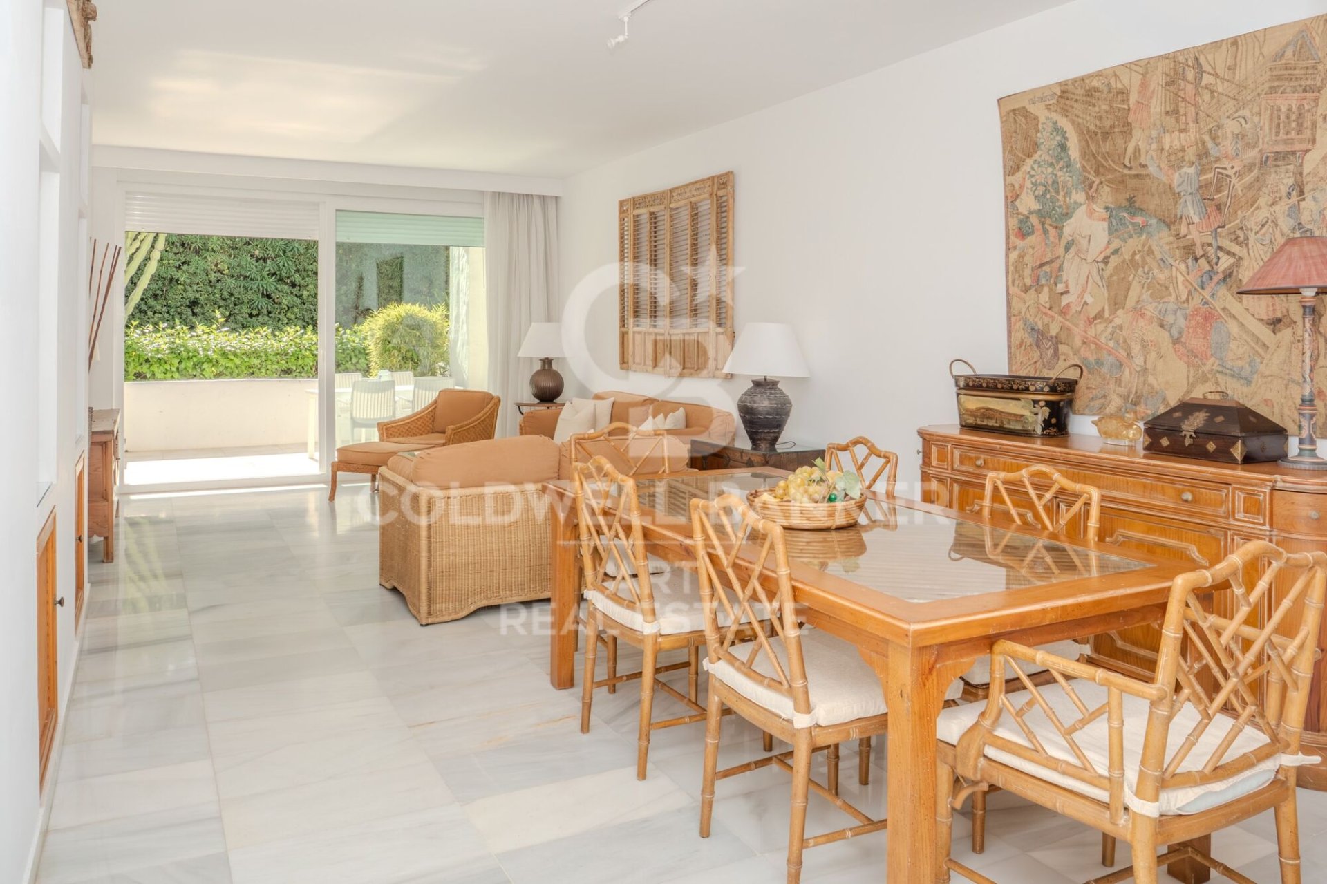 Apartamento en Marbella, Málaga, España 3 dormitorios, 145 m2 No. 157583