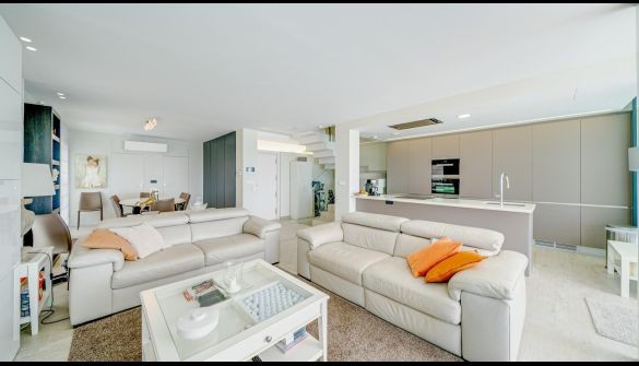 Villa à Benidorm, Alicante, Espagne 5 chambres, 436 m2 No. 181026