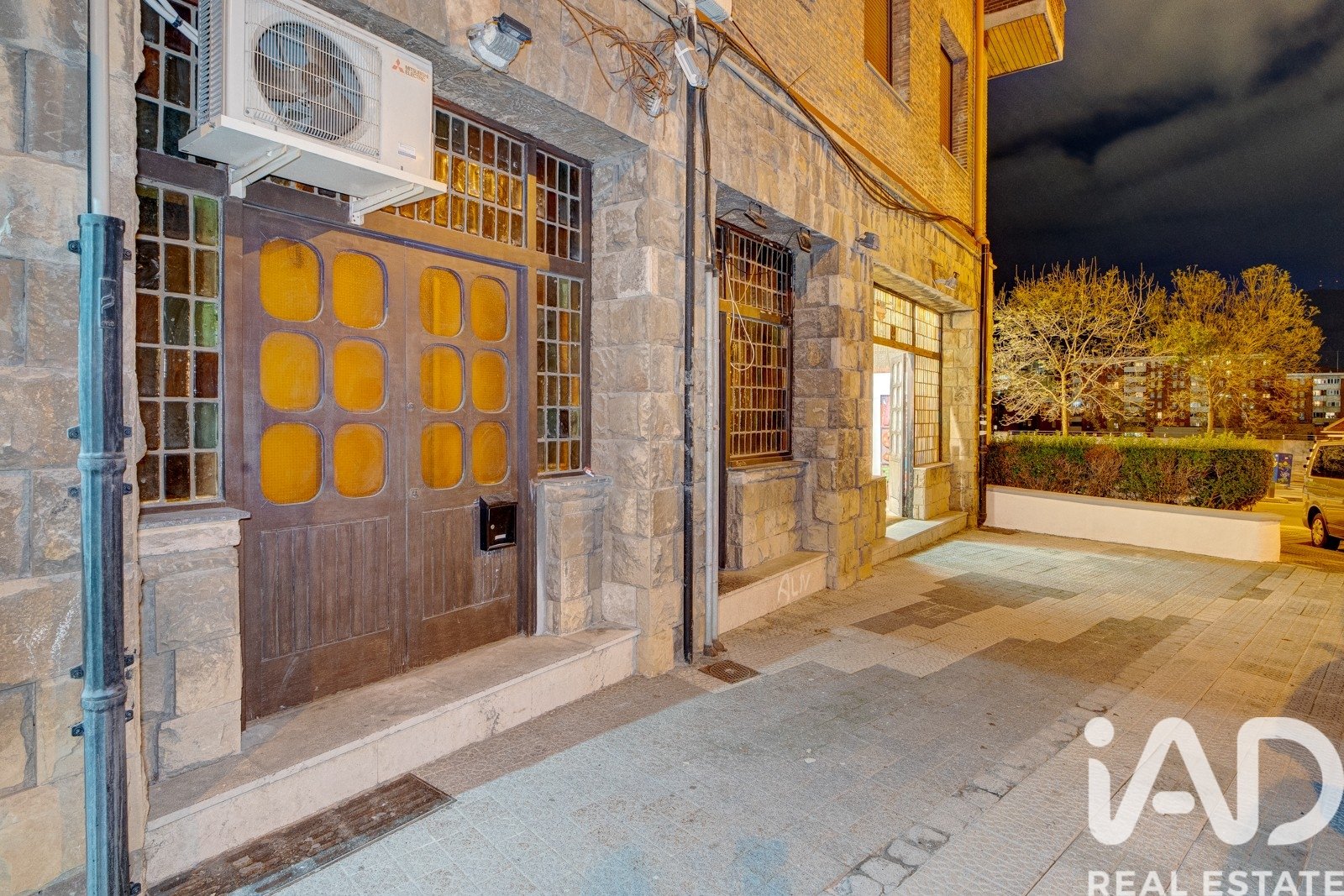 Commercial property in Bilbao, Biscay, Spain 30 sq.m. No. 195024