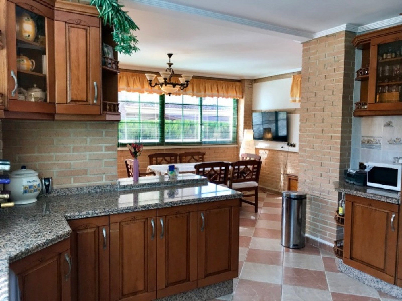 Villa in Benidorm, Alicante, Spain 6 bedrooms, 600 sq.m. No. 196695