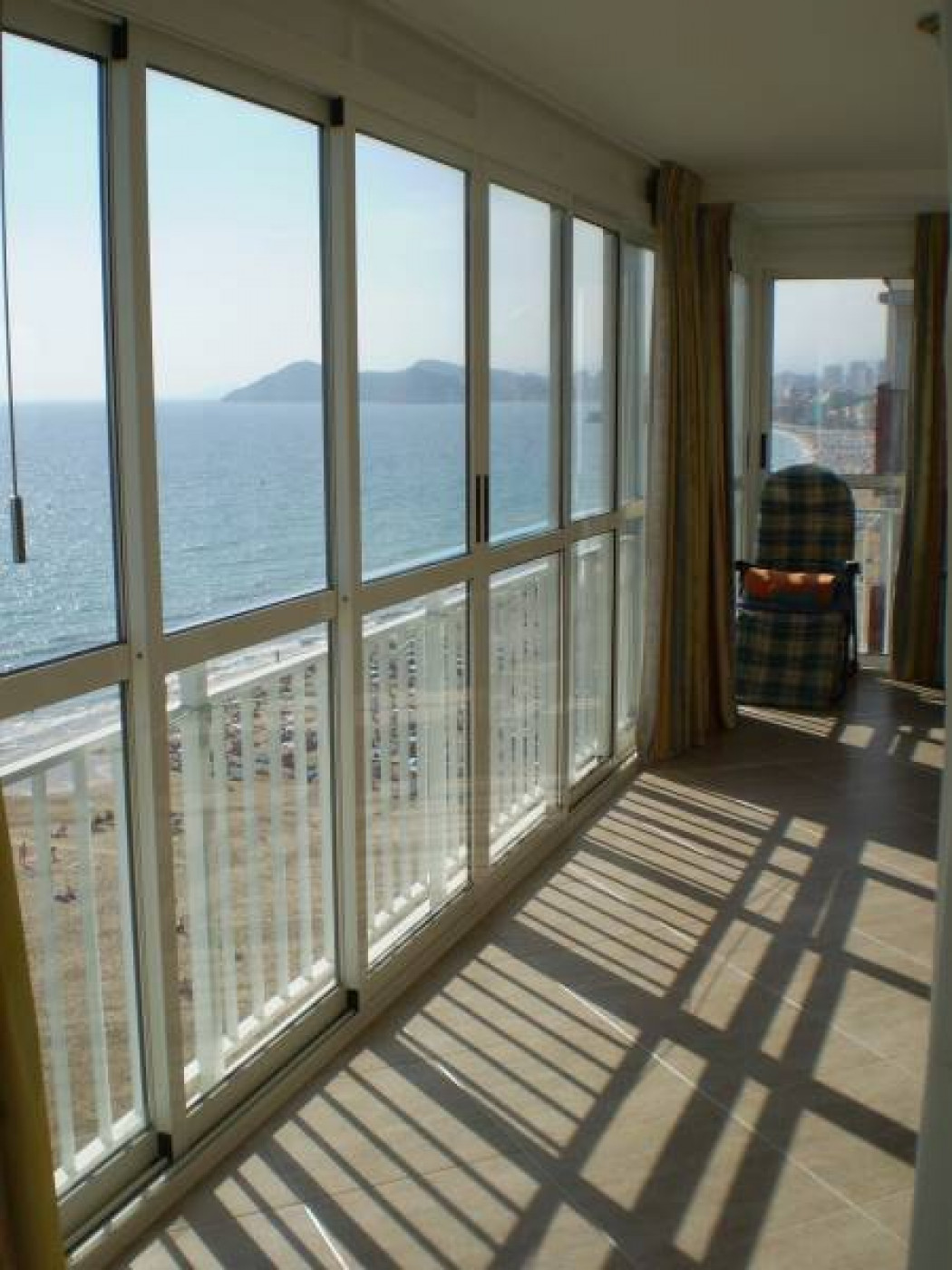 Huoneisto Benidorm, Alicante, Espanja 2 makuuhuonetta, 135 m2 No. 196698