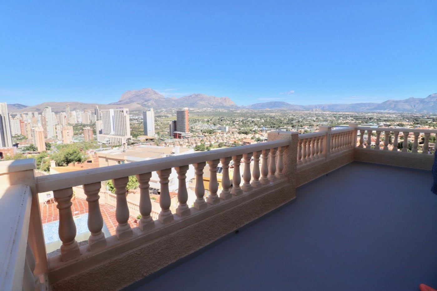 Willa w Benidorm, Alicante, Hiszpania 7 sypialni, 310 mkw. nr 196697