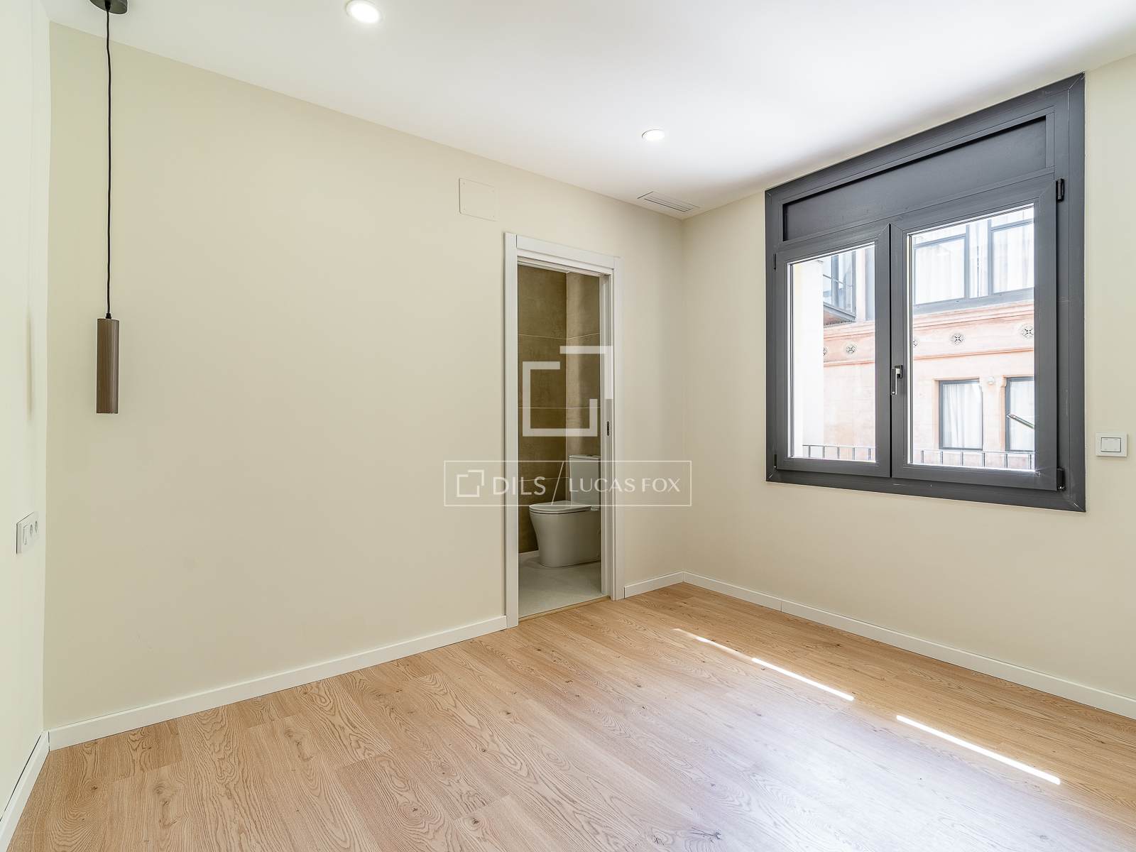 Appartamento a Barcelona, Spagna 3 camere da letto, 138 mq. N° 194305