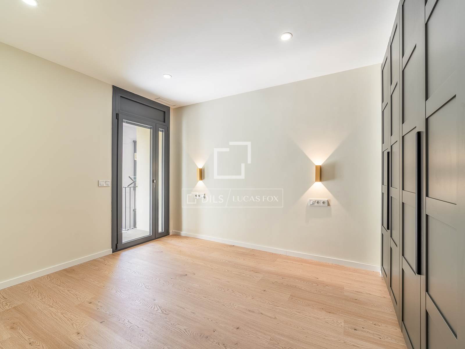 Appartamento a Barcelona, Spagna 3 camere da letto, 138 mq. N° 194305