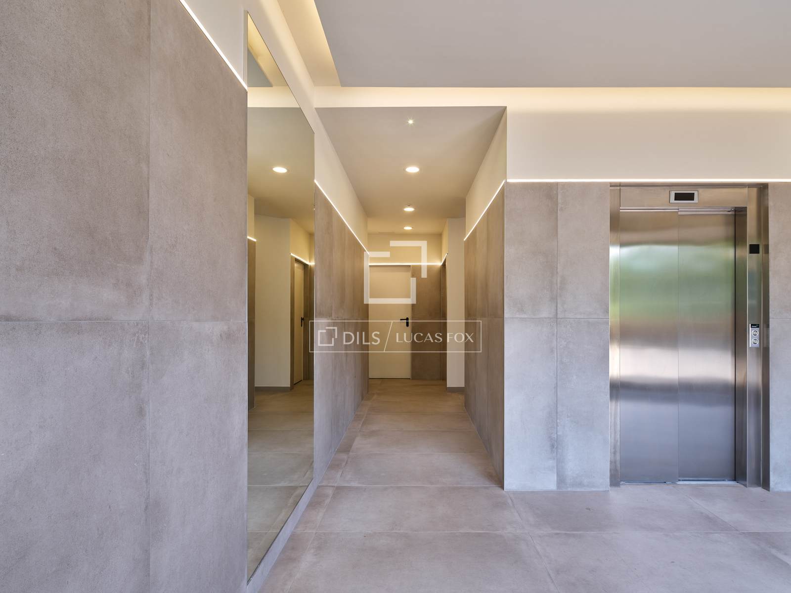 Apartamento en Barcelona, España 2 dormitorios, 70 m2 No. 194304