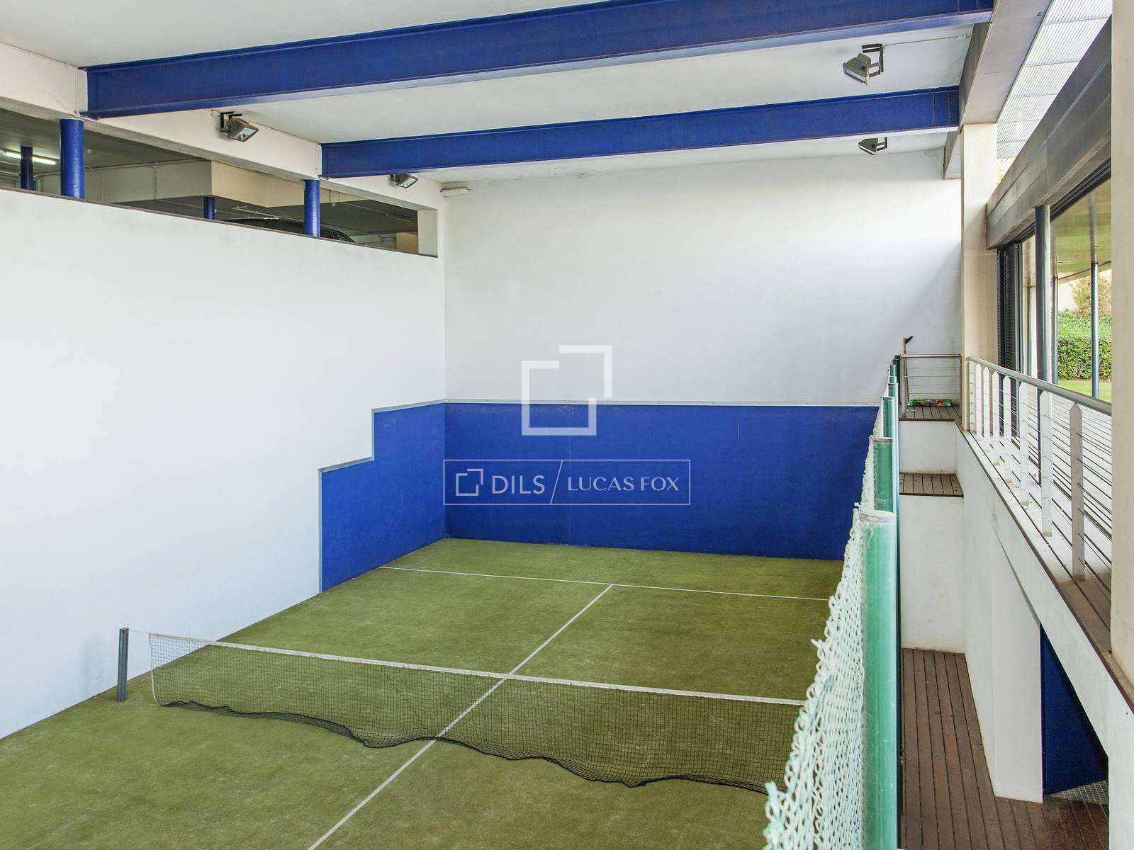 Villa in Barcelona, Spanien 6 Schlafzimmer, 669 m2 Nr. 194310