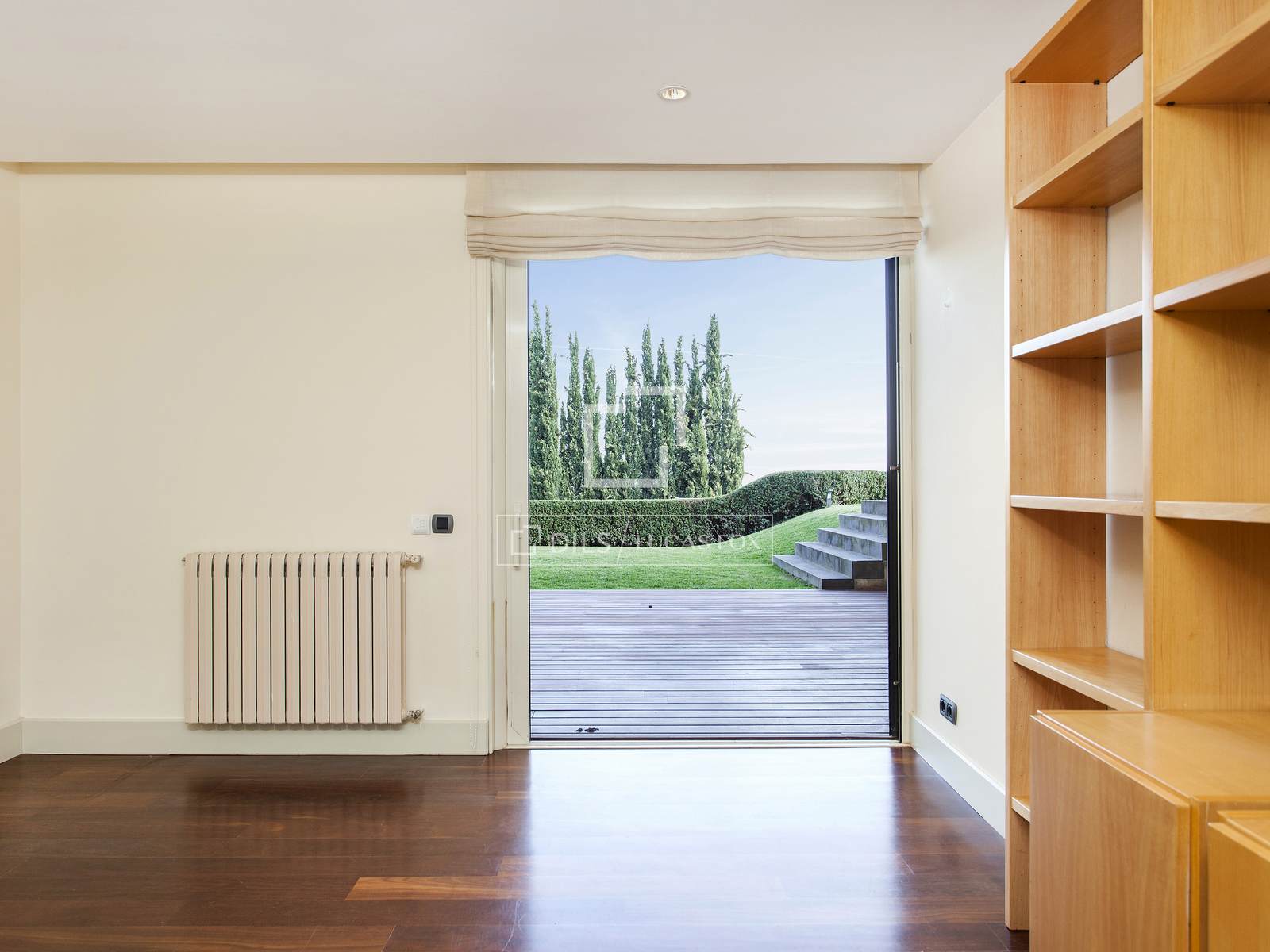 Villa in Barcelona, Spanien 6 Schlafzimmer, 669 m2 Nr. 194310