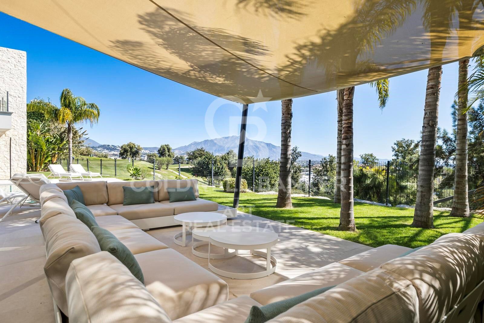 Villa in Benahavis, Malaga, Spain 5 bedrooms, 407 sq.m. No. 158815
