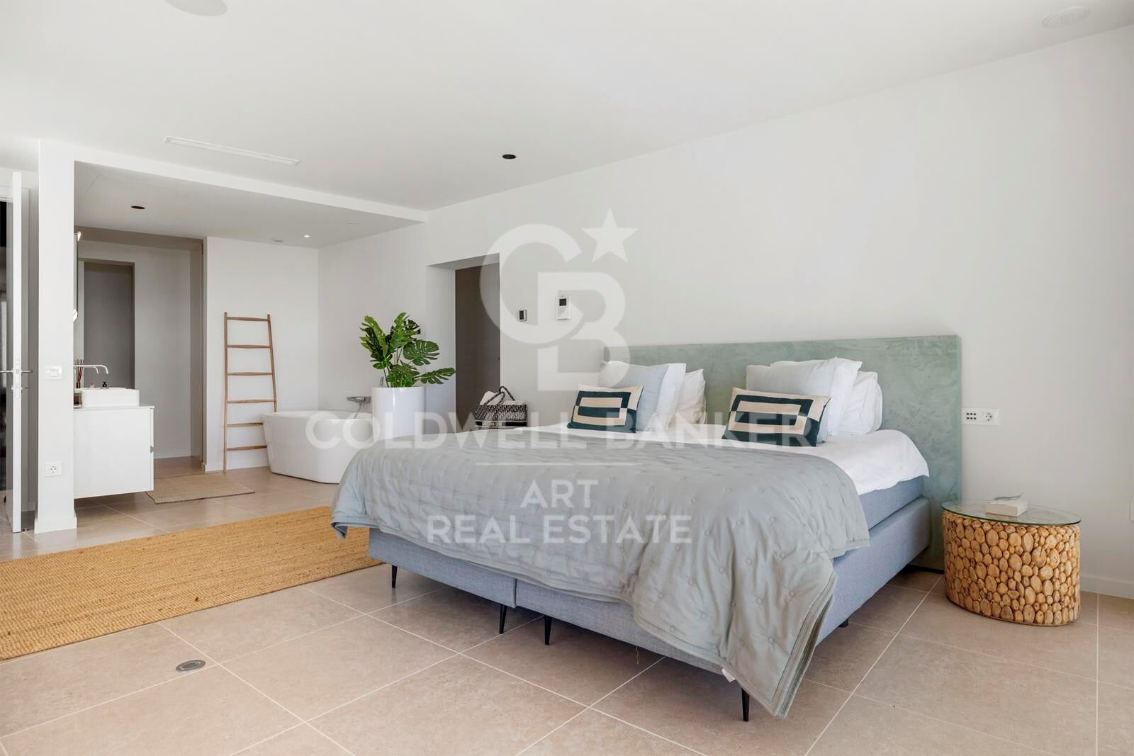 Villa in Benahavis, Malaga, Spain 5 bedrooms, 407 sq.m. No. 158815