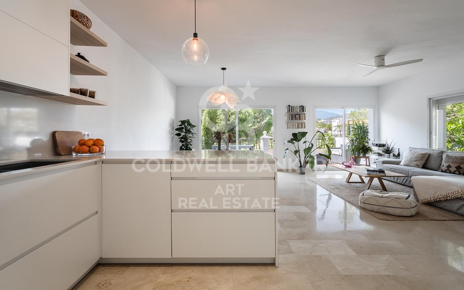 Townhouse in Benahavis, Malaga, Spain 4 bedrooms, 352 sq.m. No. 158819