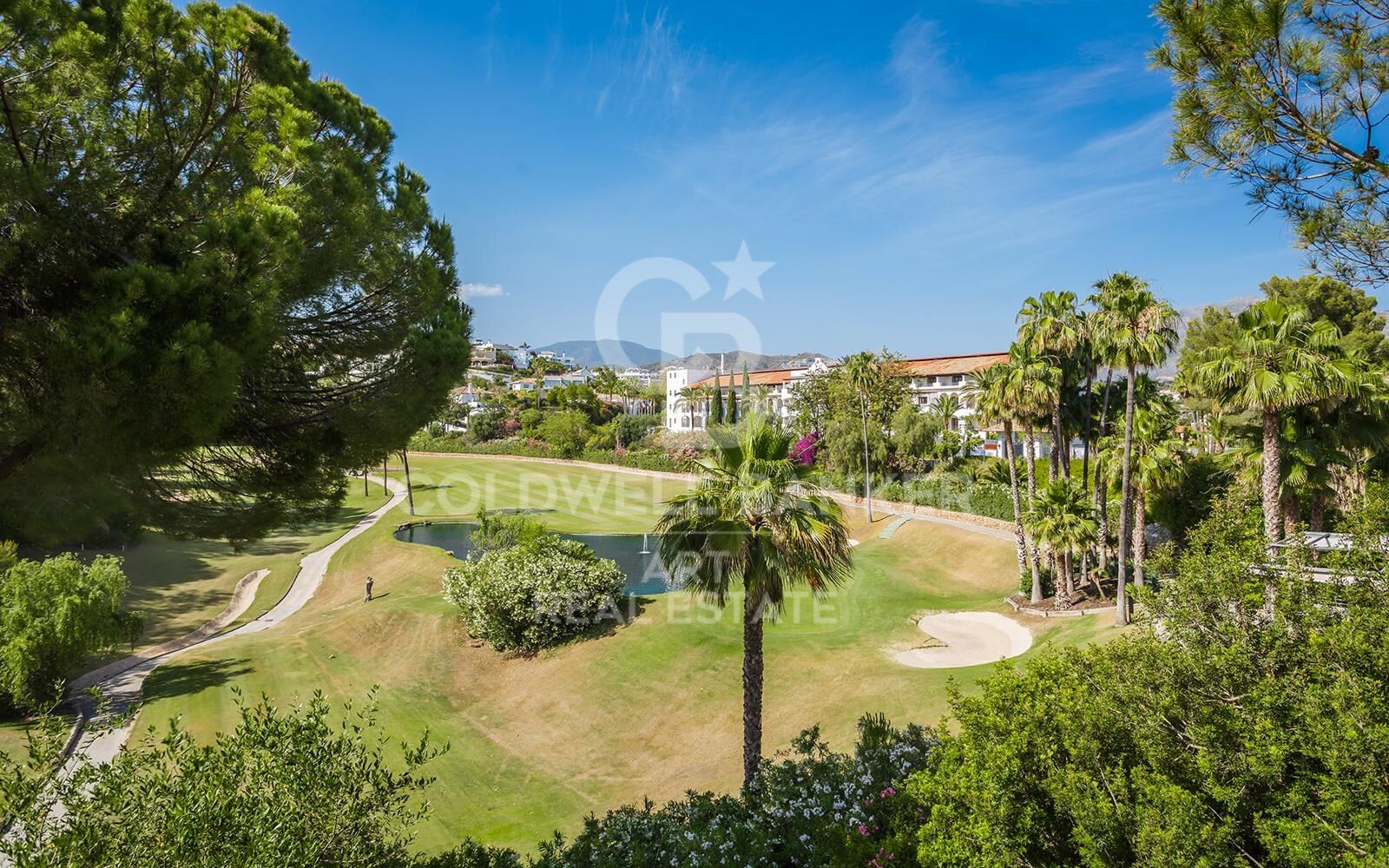 Townhouse in Benahavis, Malaga, Spain 4 bedrooms, 352 sq.m. No. 158819