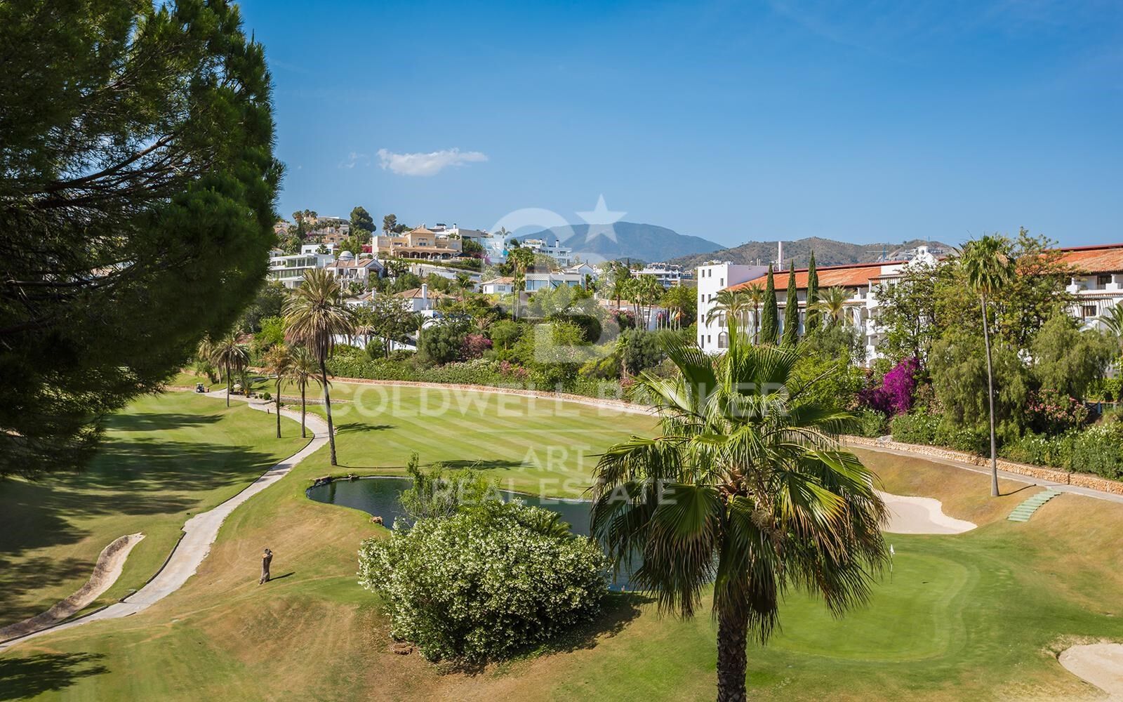 Townhouse in Benahavis, Malaga, Spain 4 bedrooms, 352 sq.m. No. 158819