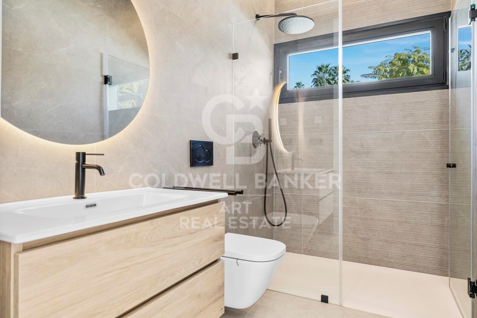 Villa i Benahavis, Malaga, Spanien 4 sovrum, 573 kvm. Nr. 158816