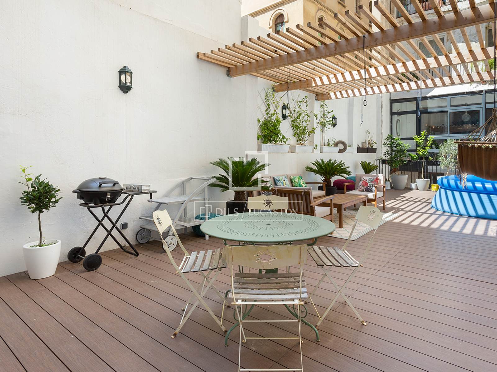 Appartamento a Barcelona, Spagna 3 camere da letto, 174 mq. N° 150255