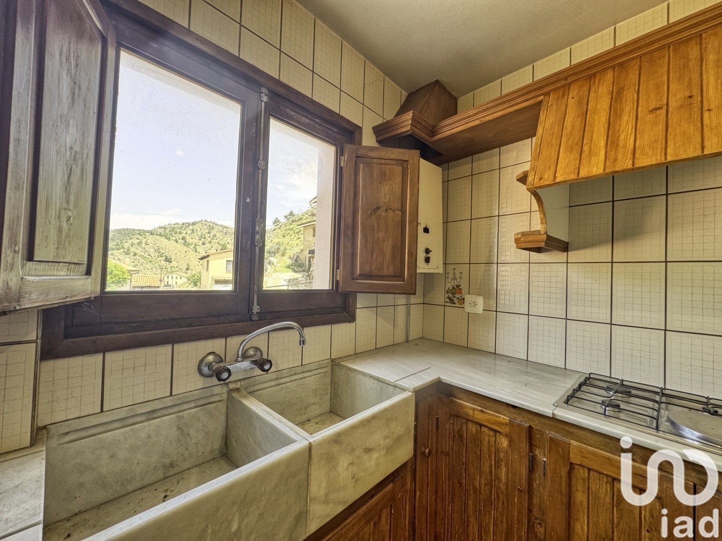 Villetta a schiera a Teruel, Spagna 7 camere da letto, 130 mq. N° 185828