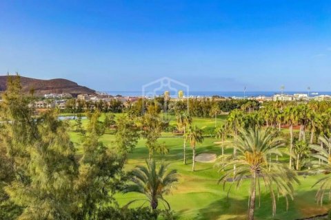 Villa in Arona, Tenerife, Spain 6 bedrooms, 700 sq.m. No. 111075