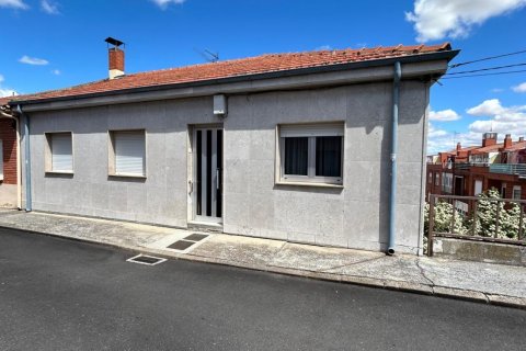 Hus i La Baneza, Leon, Spanien 3 sovrum, 252 kvm. Nr. 184805