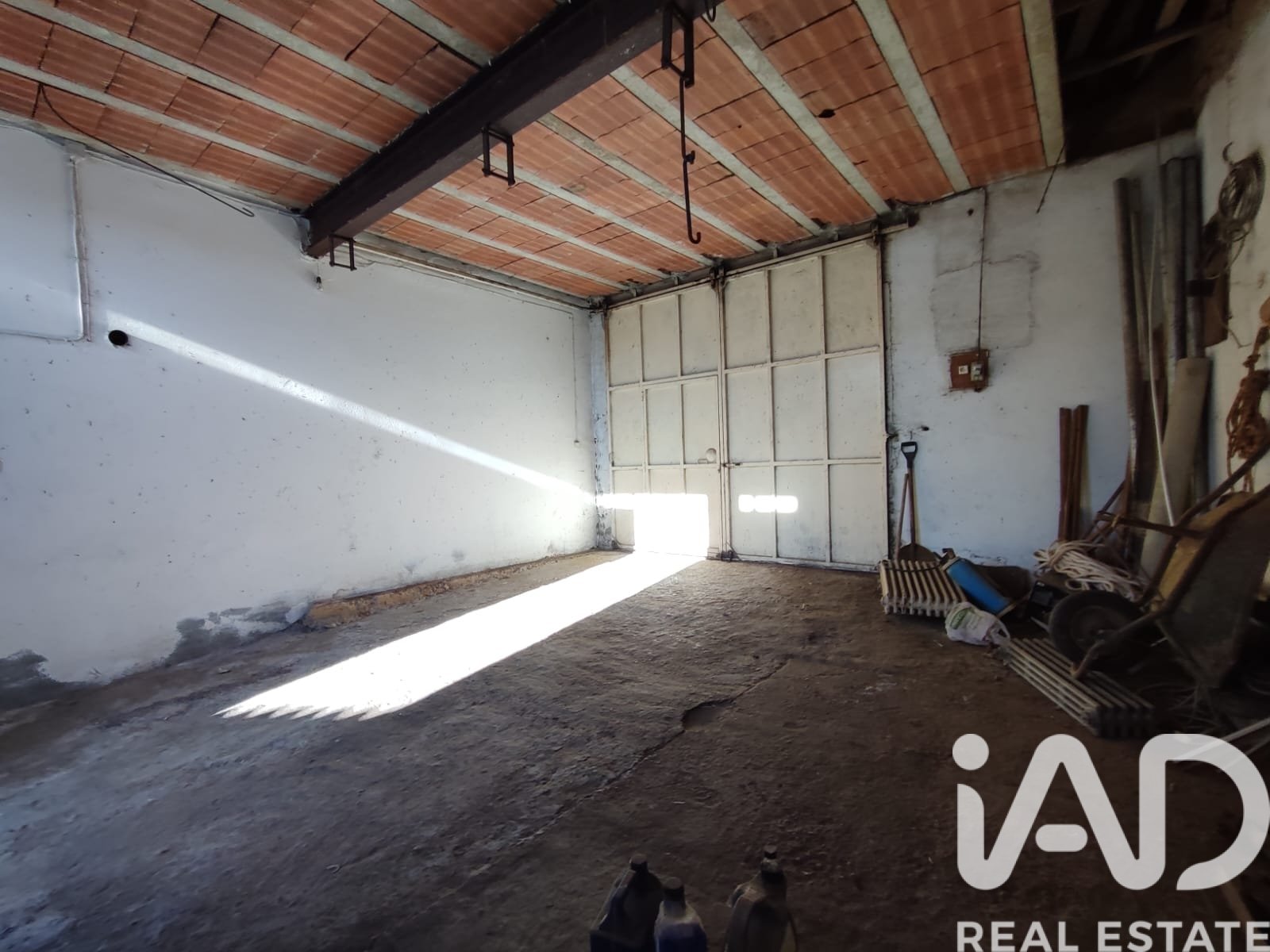 House in San Justo de la Vega, Leon, Spain 5 bedrooms, 391 sq.m. No. 185374