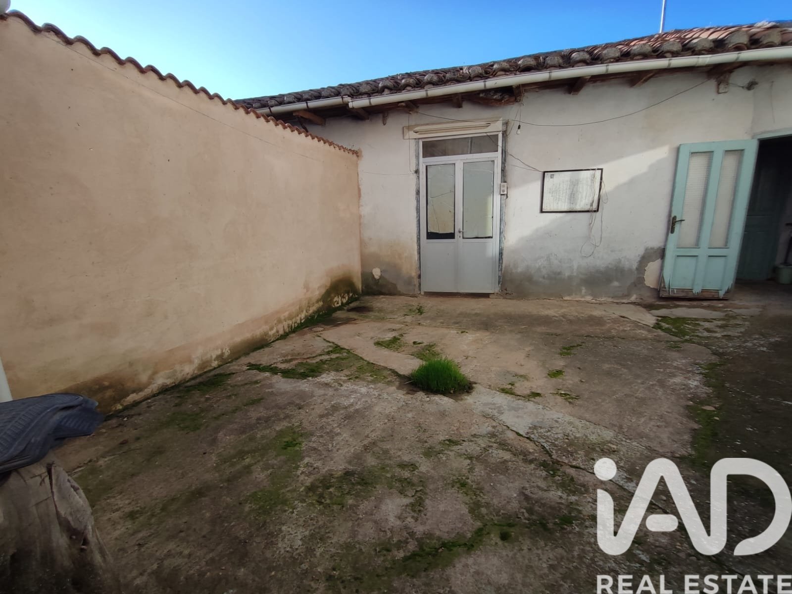 House in San Justo de la Vega, Leon, Spain 5 bedrooms, 391 sq.m. No. 185374