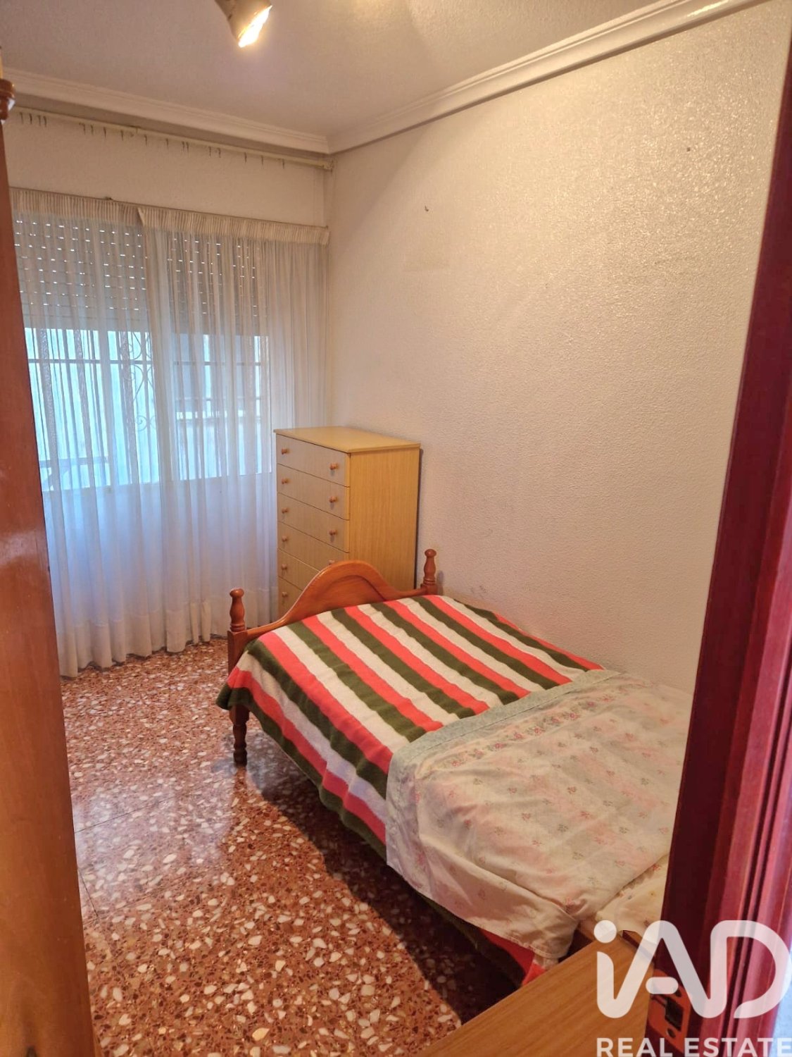 Huoneisto Sax, Alicante, Espanja 4 makuuhuonetta, 112 m2 No. 185406