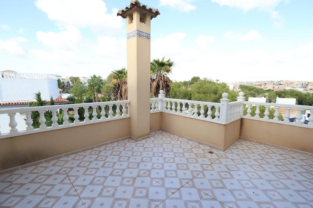 Villa in Alicante, Spain 5 bedrooms, 308 sq.m. No. 179617
