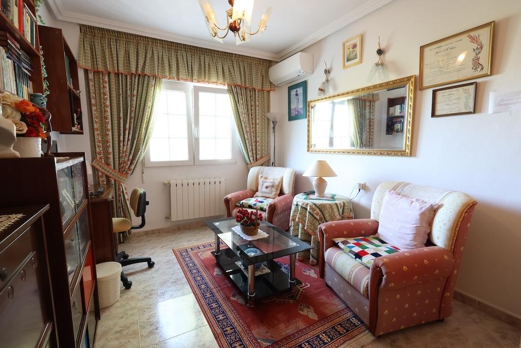 Villa in Alicante, Spain 5 bedrooms, 308 sq.m. No. 179617