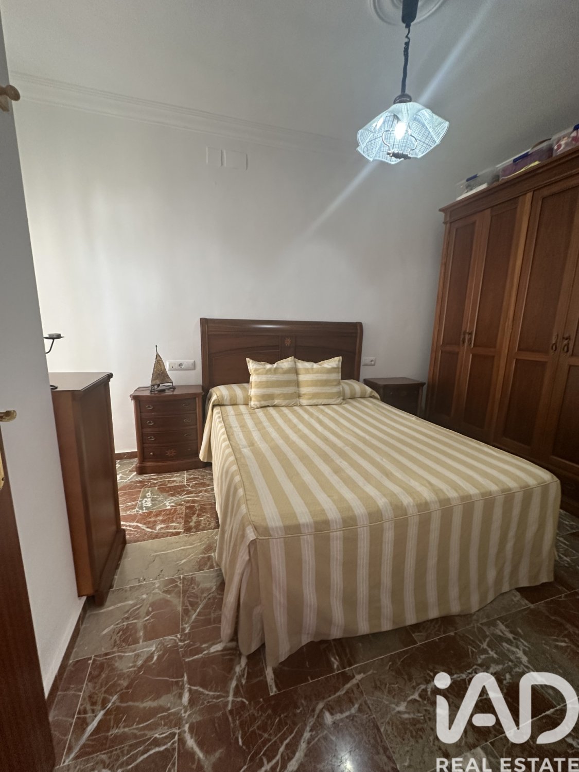 Kaupunkipientalo Guillena, Seville, Espanja 3 makuuhuonetta, 94 m2 No. 188336