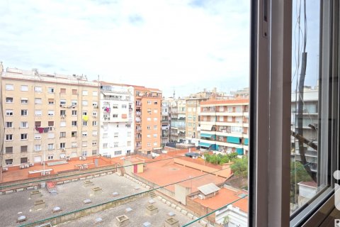 Attico a Barcelona, Spagna 3 camere da letto, 91 mq. N° 188334