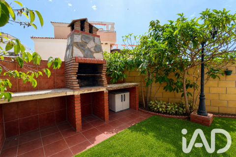 Apartament w Rincon de la Victoria, Malaga, Hiszpania 3 sypialnie, 150 mkw. nr 188126