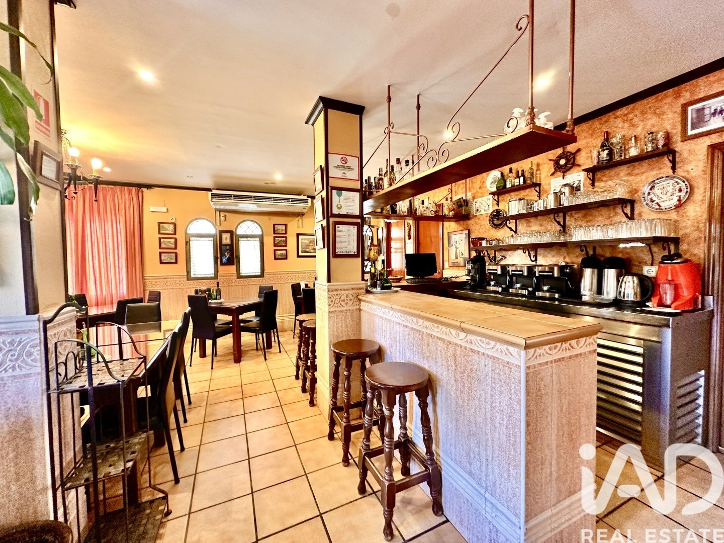 Hotel en Ayamonte, Huelva, España 25 dormitorios, 870 m2 No. 188130