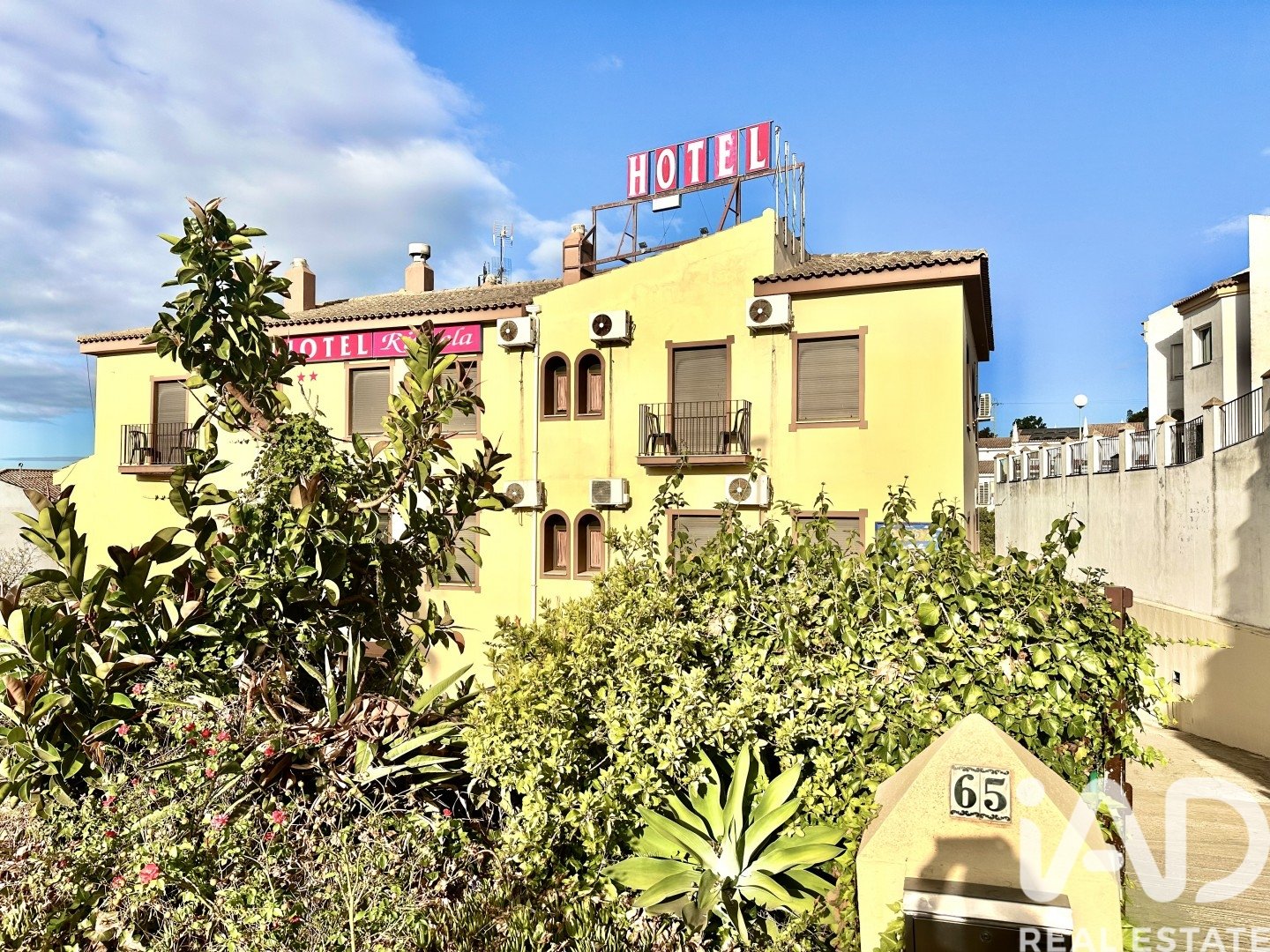 Hotel en Ayamonte, Huelva, España 25 dormitorios, 870 m2 No. 188130