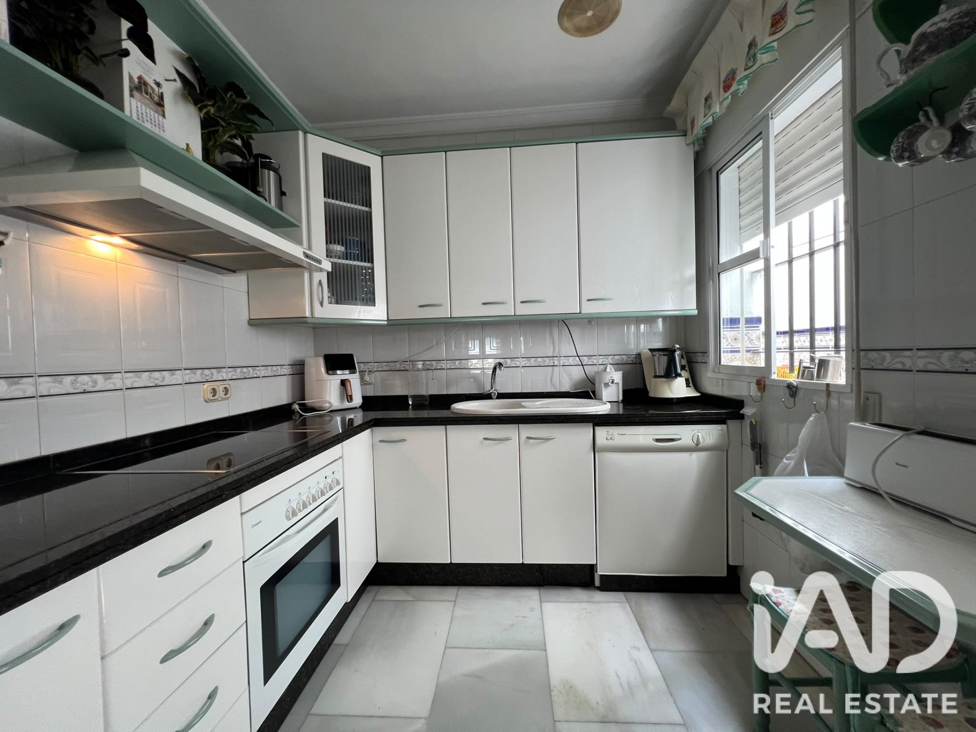 Apartamento en Lepe, Huelva, España 4 dormitorios, 127 m2 No. 188128