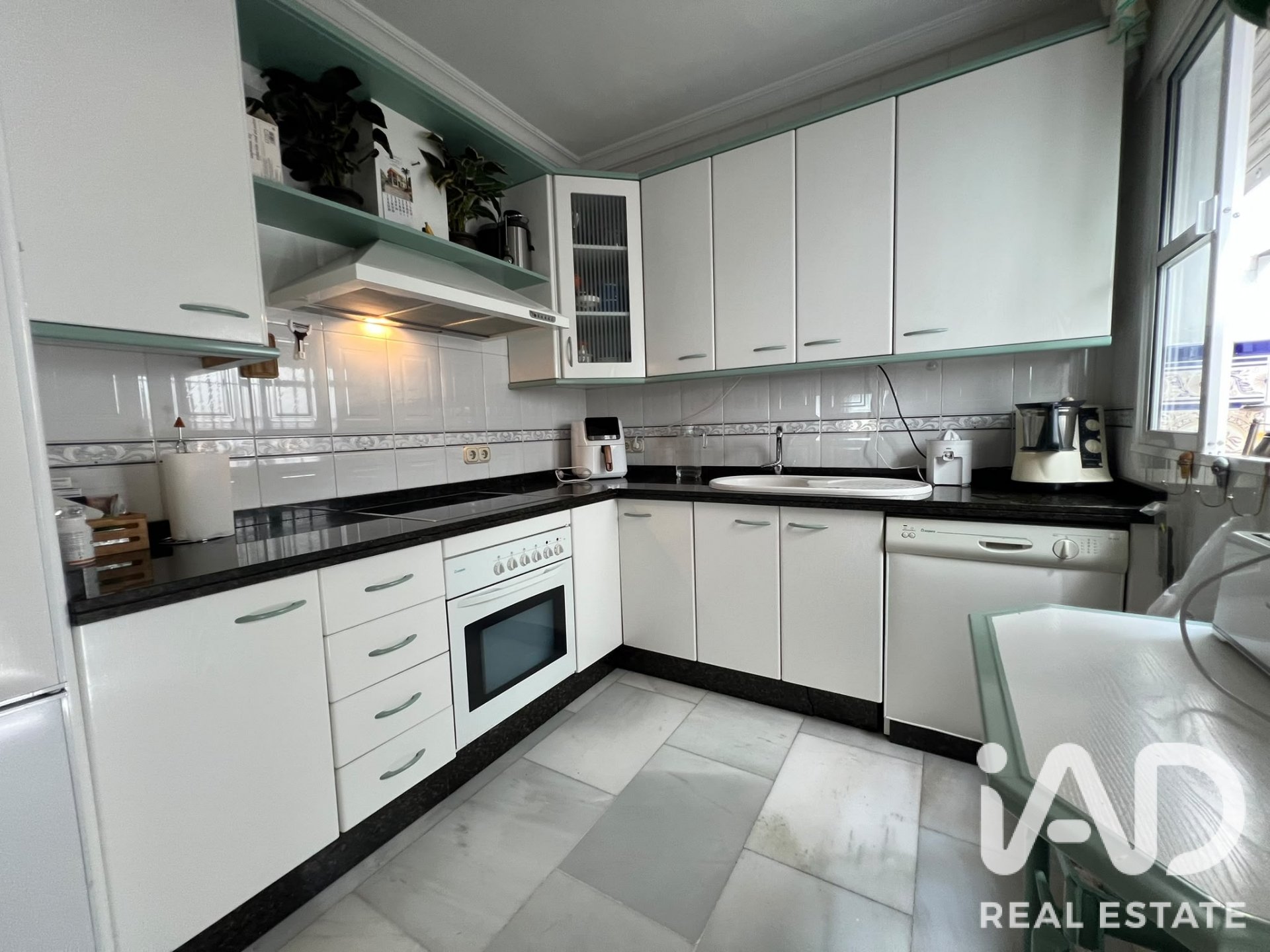 Apartamento en Lepe, Huelva, España 4 dormitorios, 127 m2 No. 188128